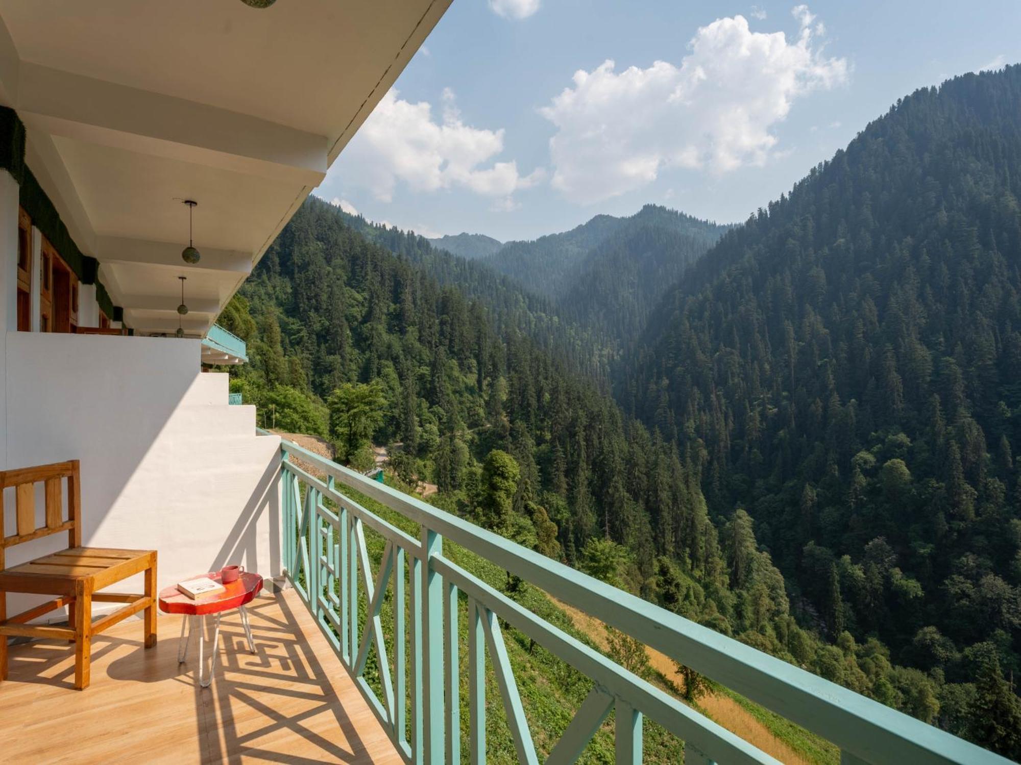 Hostel Moustache Shoja, Jibhi Exterior foto