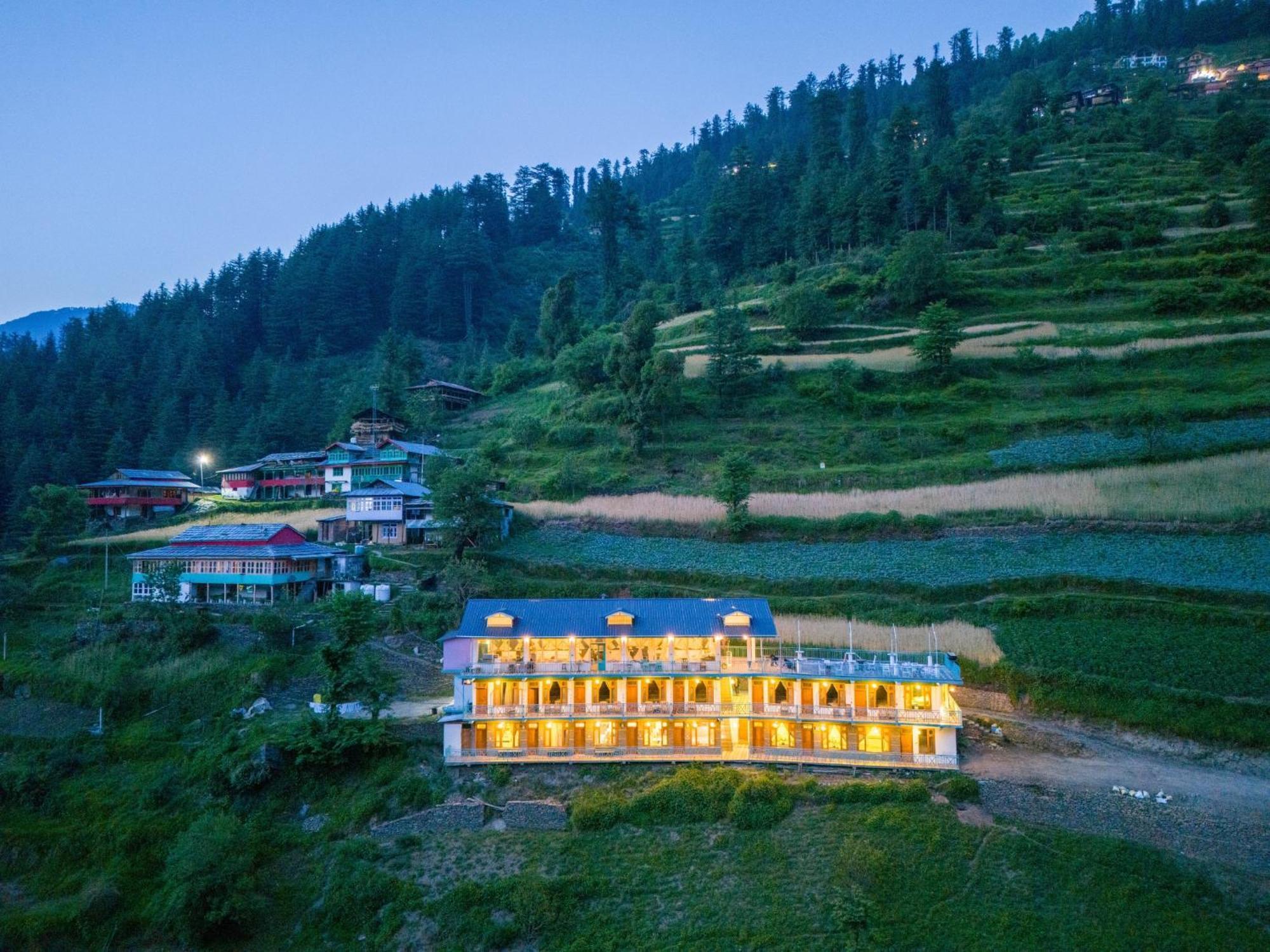 Hostel Moustache Shoja, Jibhi Exterior foto